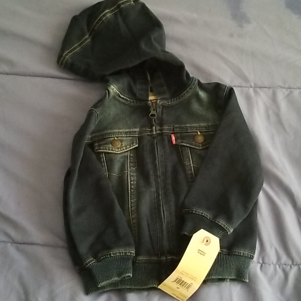 NWT adorable Levi's denim jacket